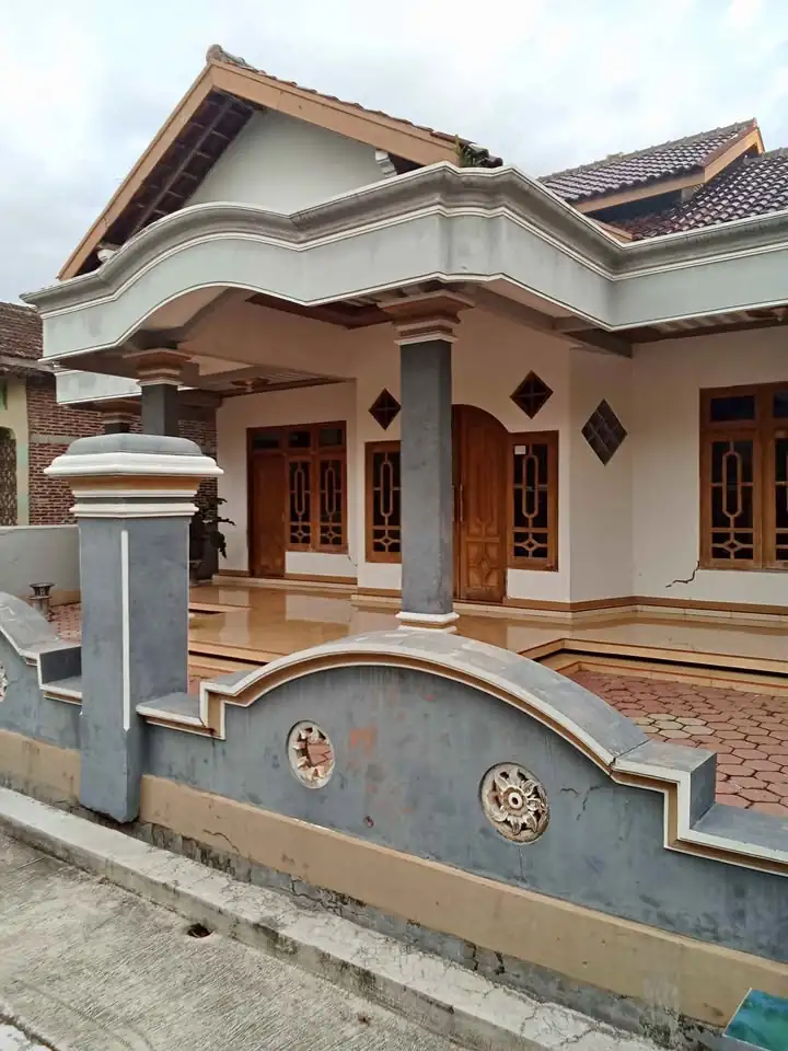 3 KT 2 KM – Barat terminal Pilangsari