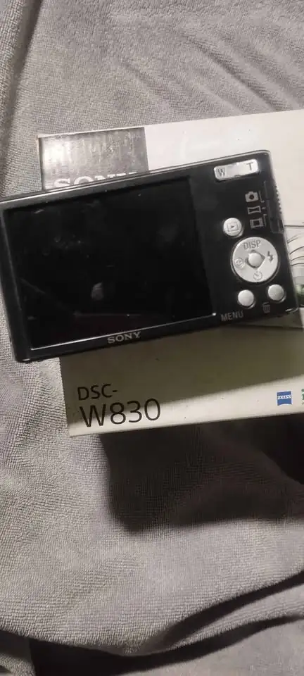 Kamera bekas sony masih lengkap