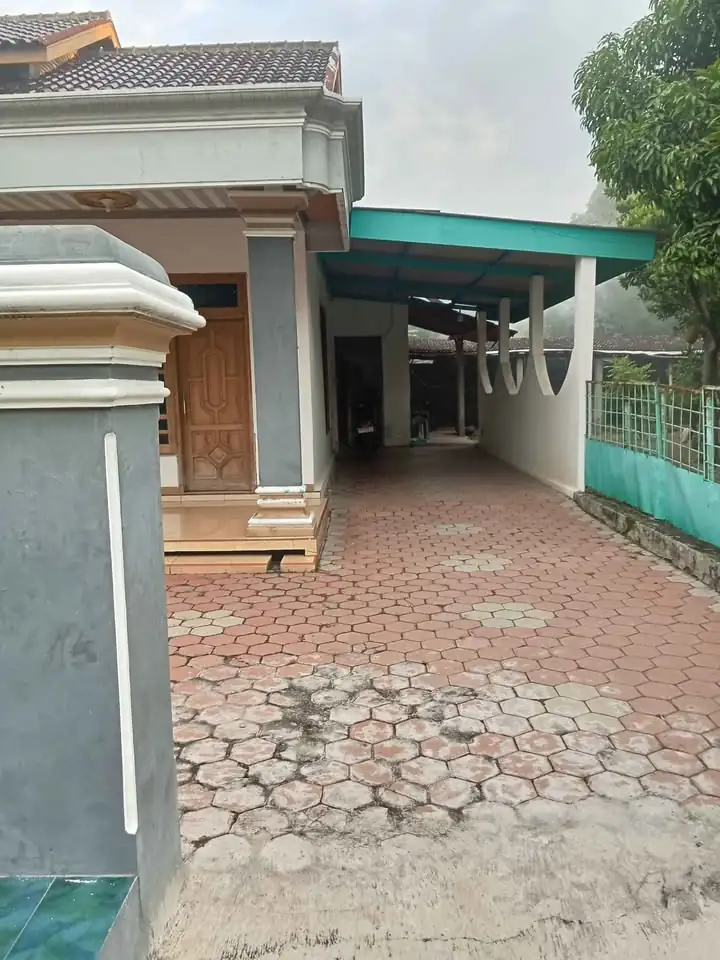 3 KT 2 KM – Barat terminal Pilangsari