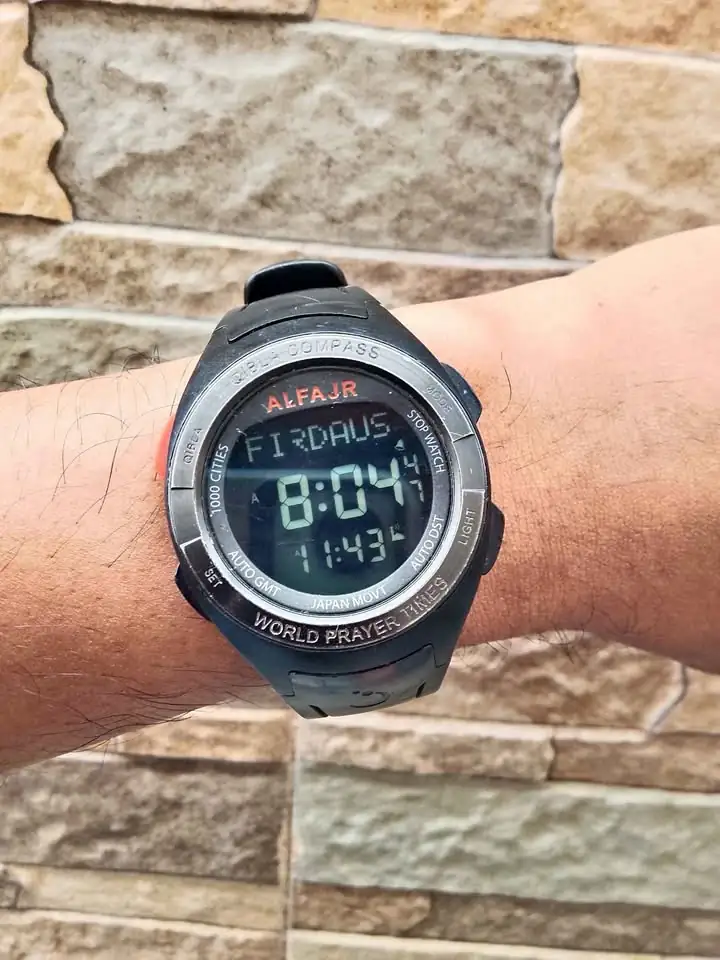 Jam tangan merk Al-Fajr wq-18 qiblat compas