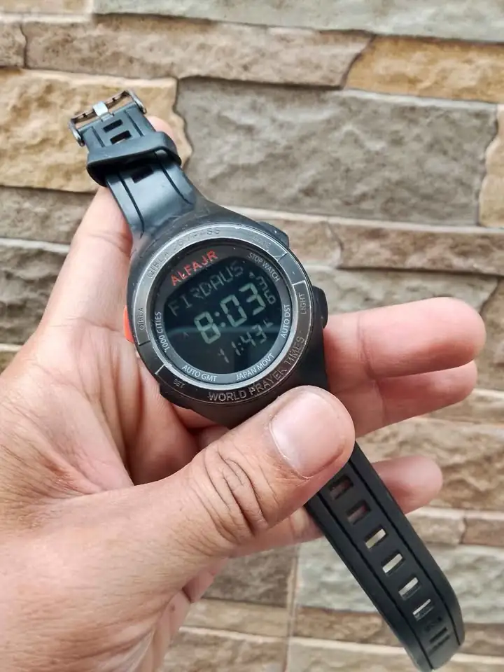 Jam tangan merk Al-Fajr wq-18 qiblat compas