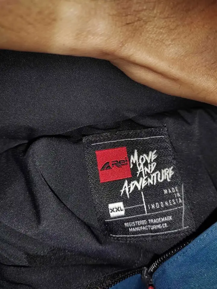 Jaket Gunung Rei