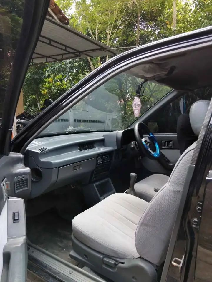 DIJAUL MOBIL 1991 Suzuki esteem
