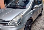 Nissan grand livina SV tahun 2013 (matic)