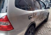 Nissan grand livina SV tahun 2013 (matic)