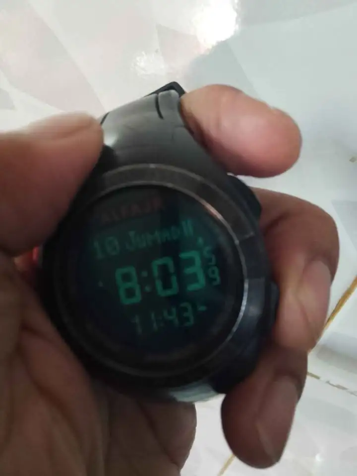 Jam tangan merk Al-Fajr wq-18 qiblat compas