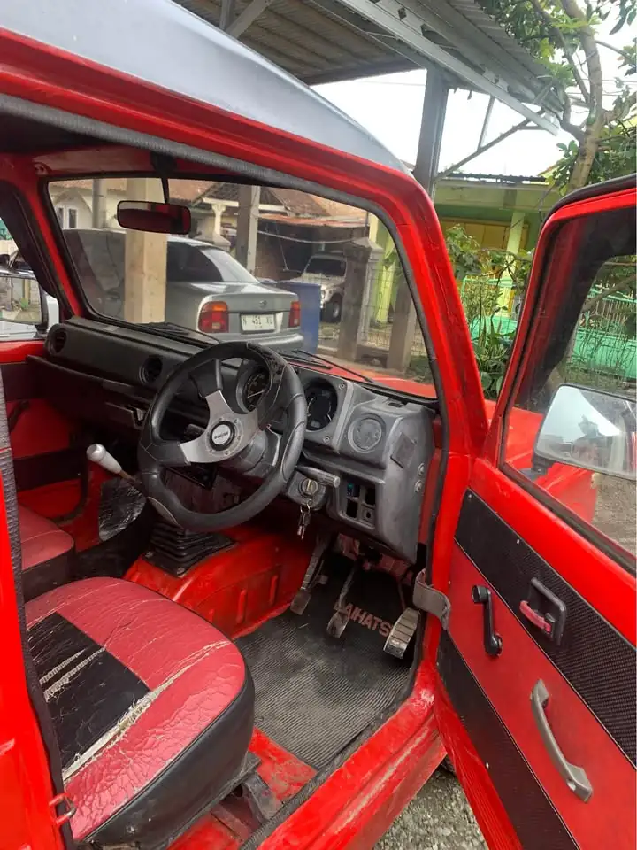 Suzuki jeep jimmy tahun 1986