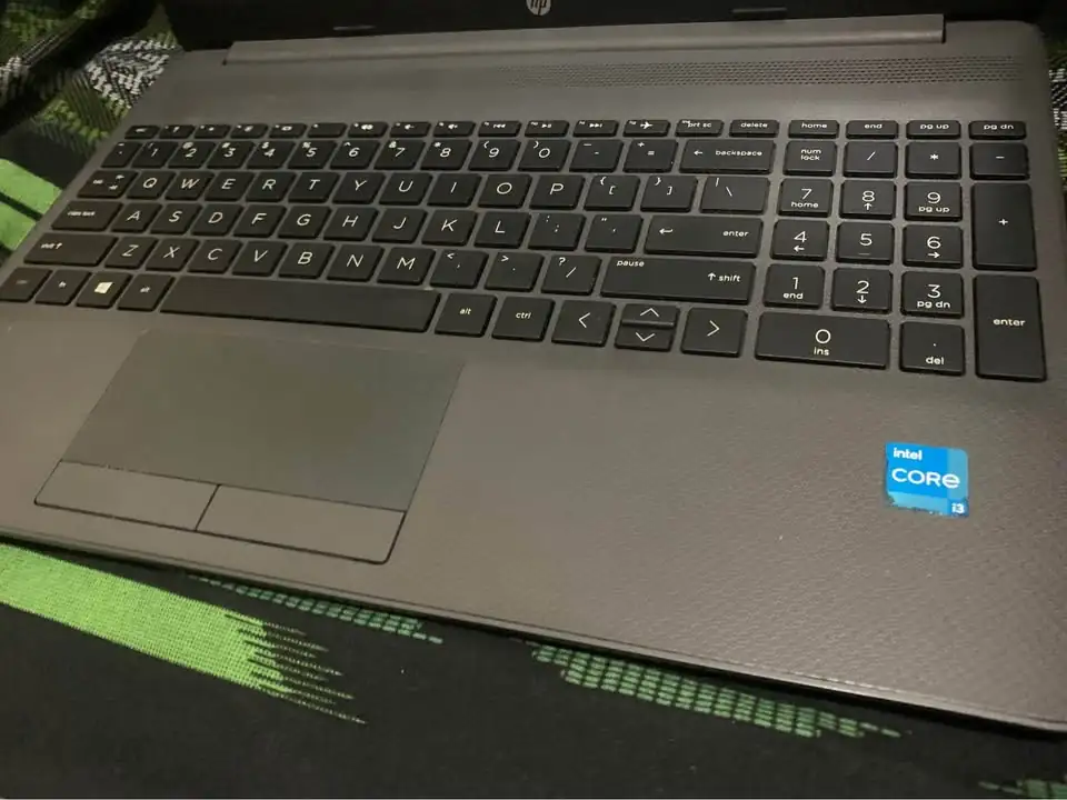 Laptop HP 250 G8 Slim -Processor Gen 11th Core i3 1115G4 /RAM 8/512