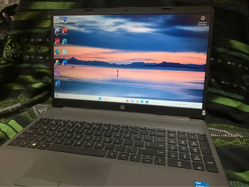 Laptop HP 250 G8 Slim -Processor Gen 11th Core i3 1115G4 /RAM 8/512