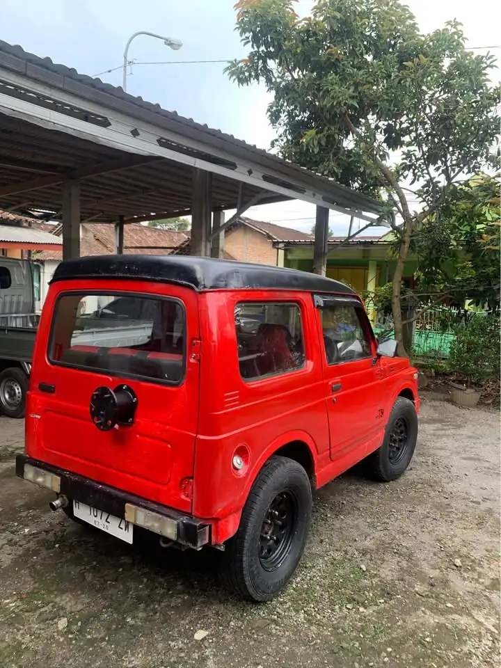 Suzuki jeep jimmy tahun 1986
