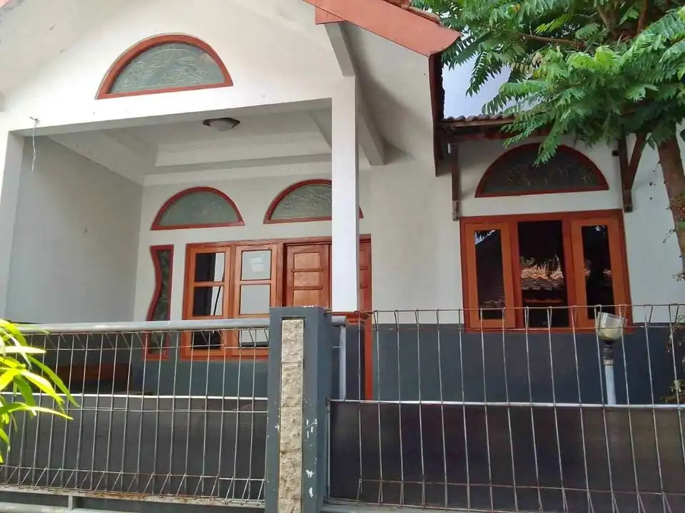 DI KONTRAKAN 3 KT 1 Kamar Mandi – Rumah