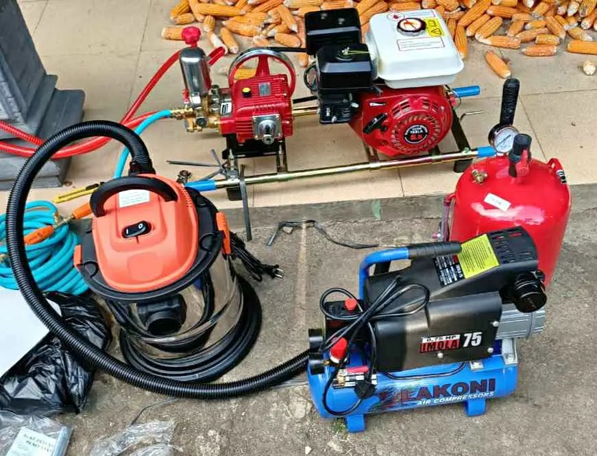 Satu paket alat cuci motor dan mobil