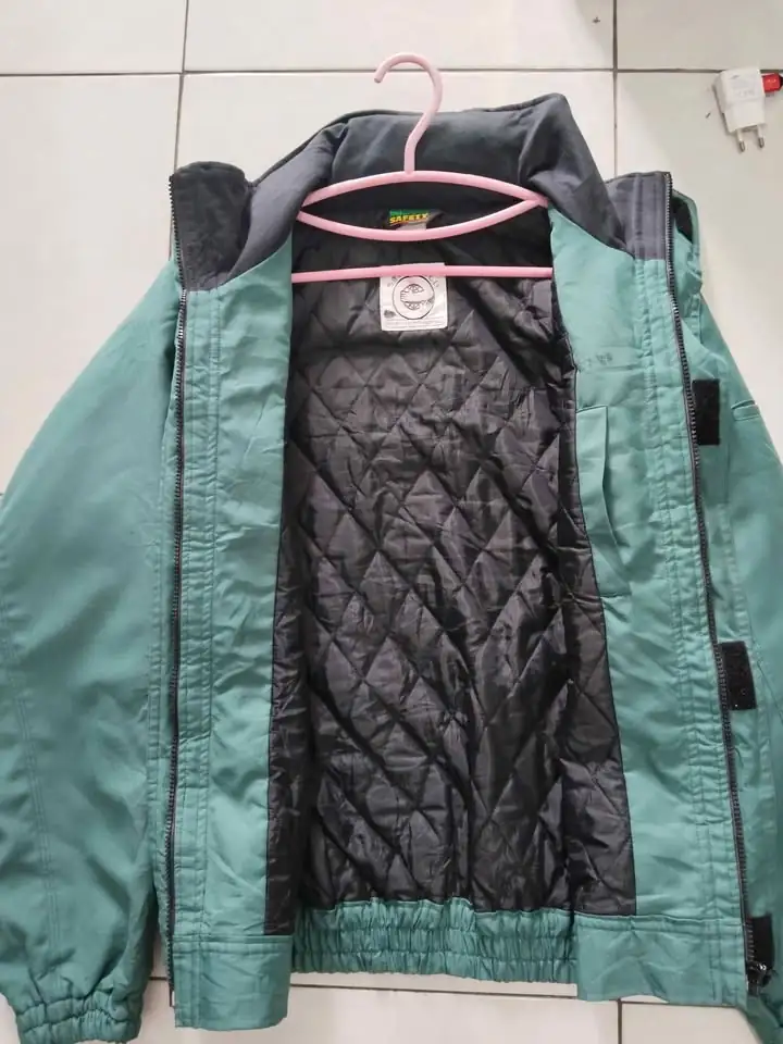 Jaket tebal dua layer buat motoran atau ke gunung, warna ijo tosca
