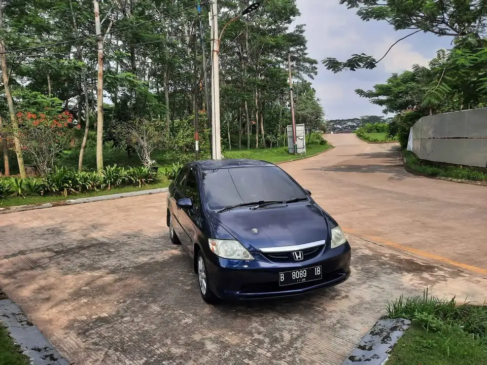 Dijual honda City tahun 2004