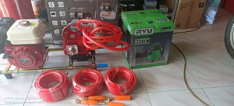Satu paket alat cuci motor dan mobil