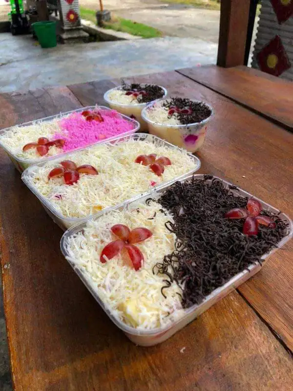 Sedia Aneka Makanan Kue Nikmat