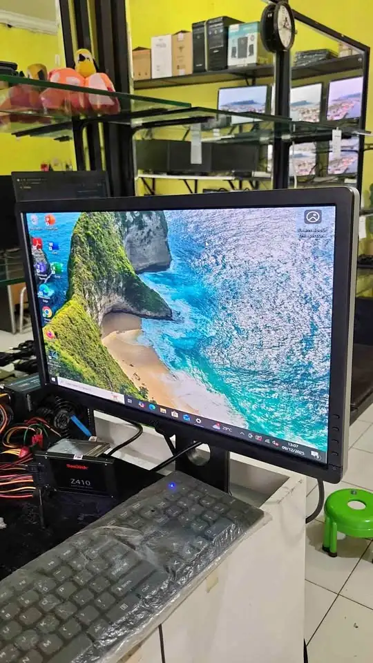 Monitor Dell 23inch panel ips
