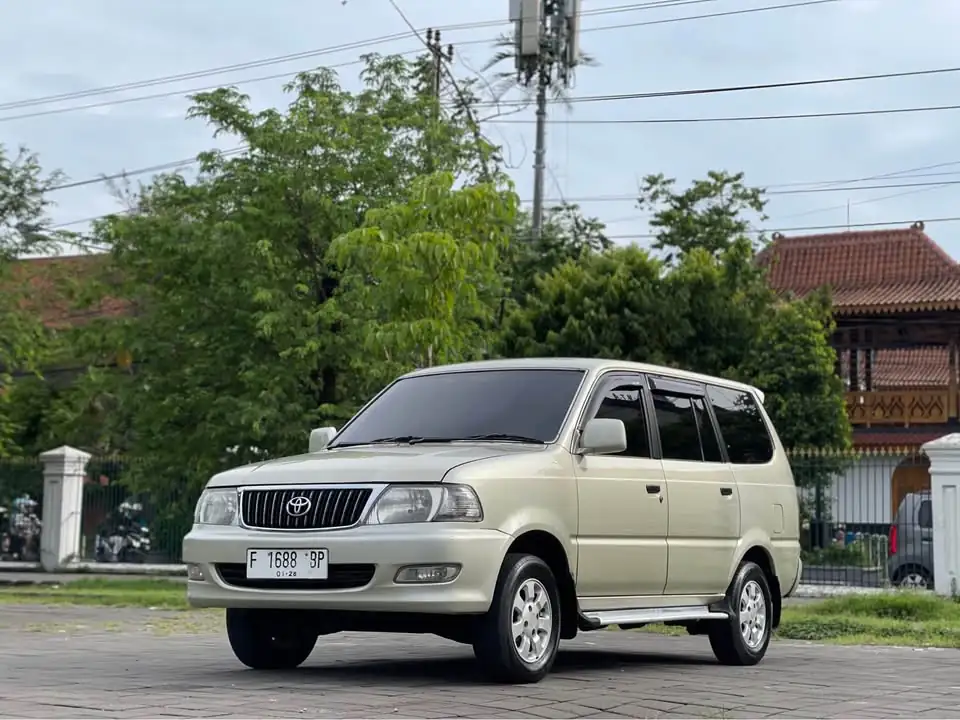 DIJUAL MOBIL 2003 Toyota kijang