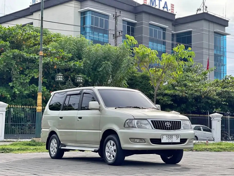 MOBIL DIJUAL 2003 Toyota kijang