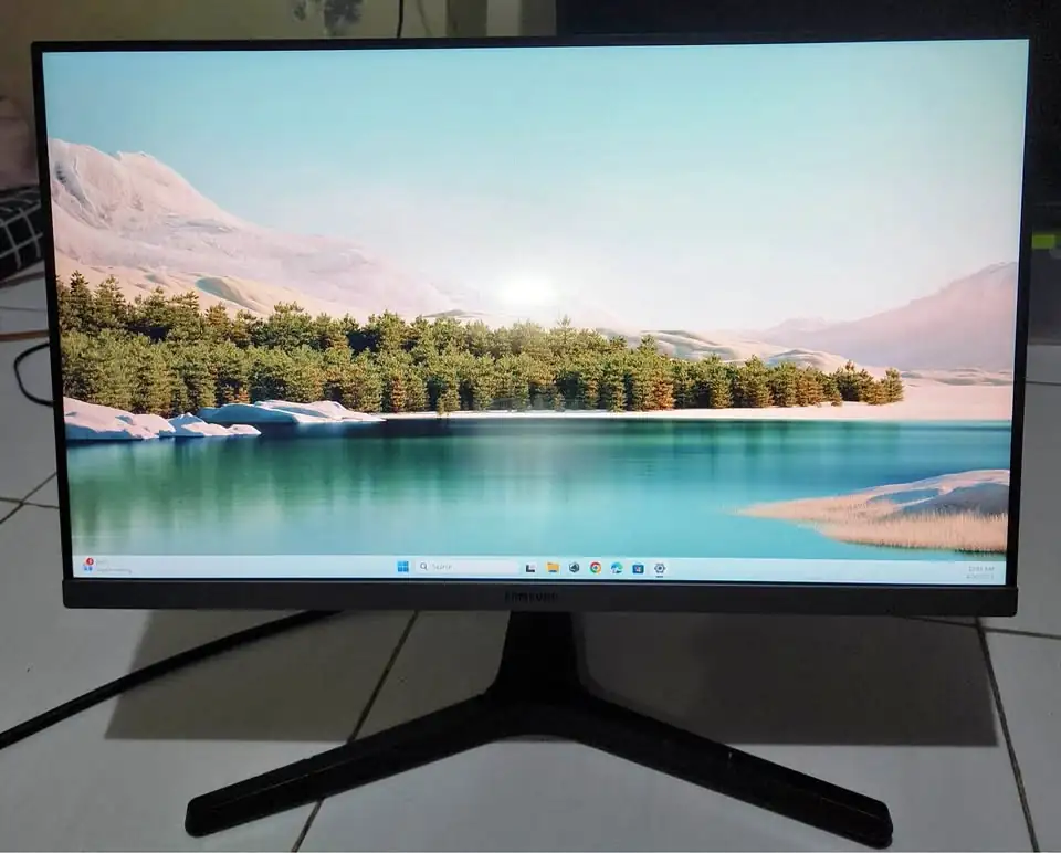 Monitor Samsung Frameless IPS 24 inch Normal nominus