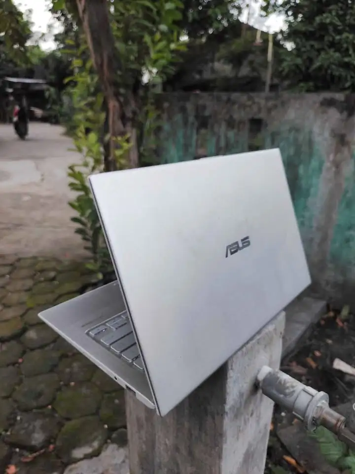 Laptop Asus Ultrabook Vivobook S13