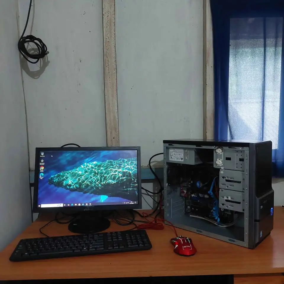 Pc fullset case standar monitor 19 inch