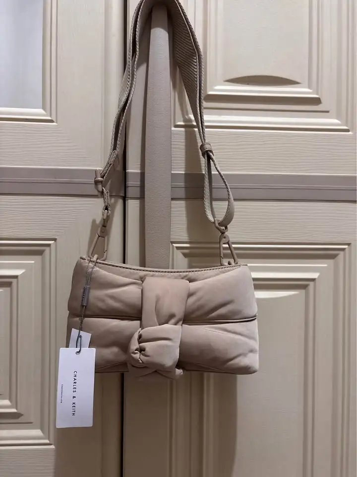 Tas Gosh, Guess, Charles & Keith
