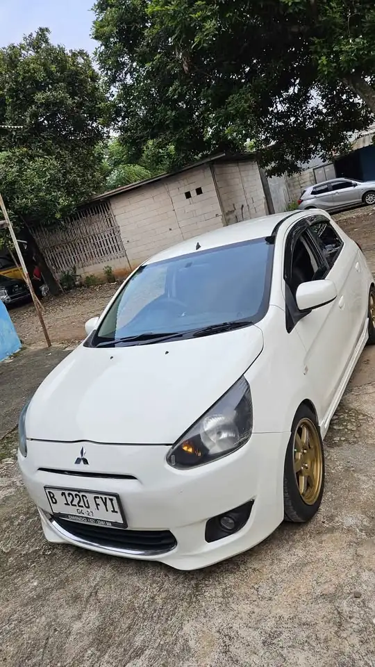 2012 Mitsubishi mirage matic