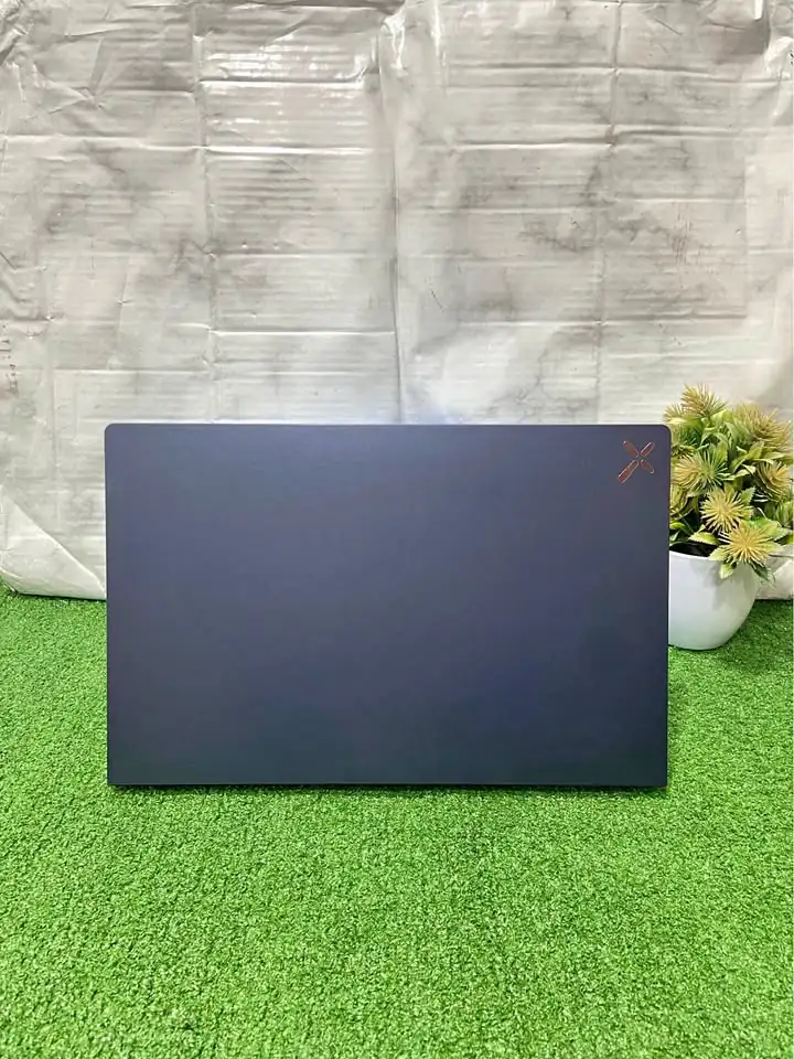 AXIOO HYPE 5 AMD RYZEN 5-3500U SSD 512 GB