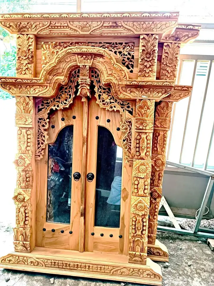 Jendela ukir gebyok bahan kayu jati