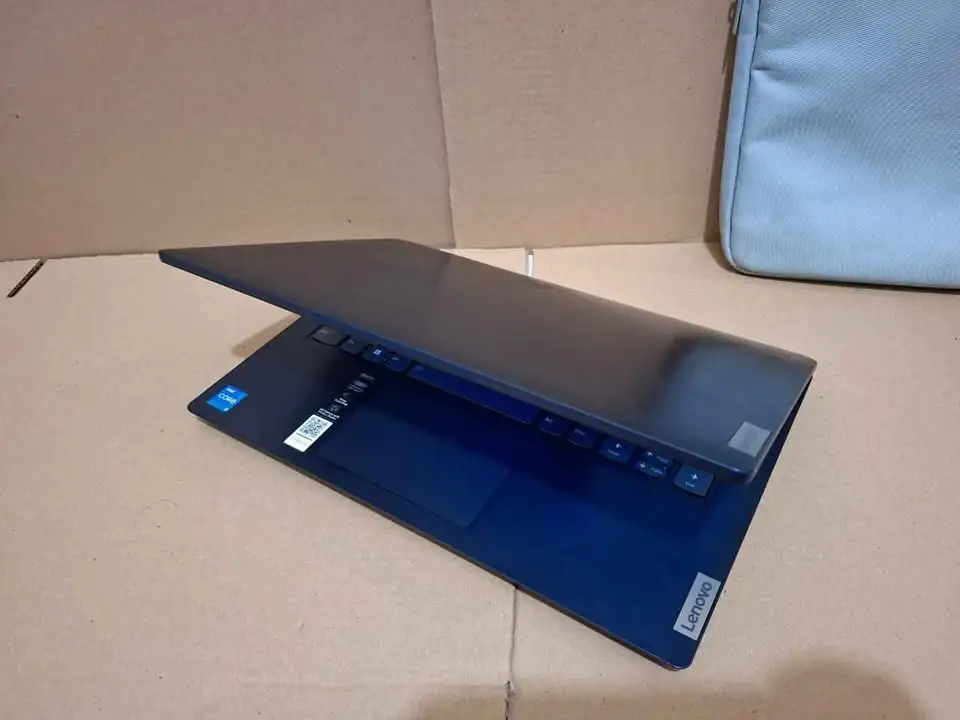 Laptop Lenovo IDEAPAD slim 3 gen 12 ram 8 SSD 256