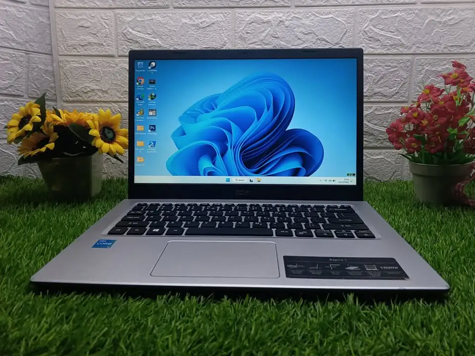 Laptop slim Acer A514 intel i3 gen 11 Ram 8GB SSD 512GB mulus segel