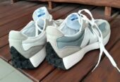 Sepatu NB 327 Very Good Condition