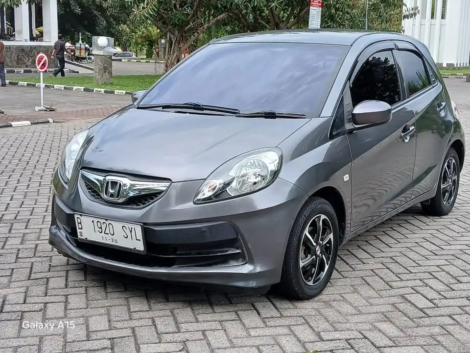 DIJUAL MOBIL 2013 Honda Brio