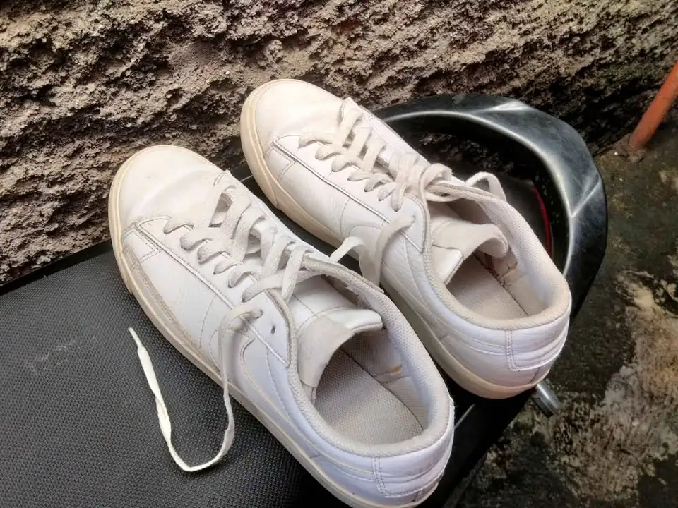sepatu Nike kondisi masih baik