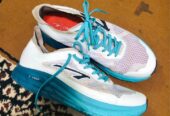 Sepatu running brodo