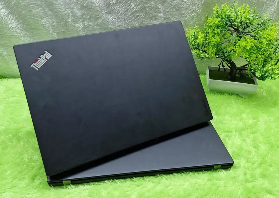 Laptop Thinkpad X1 Carbon 5th Core i5 Gen 6 Ram 8GB SSD 256GB