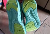 Sepatu running NINETEEN 910 GEIST EKIDEN HYPERPULSE PUTIH HIJAU TOSCA