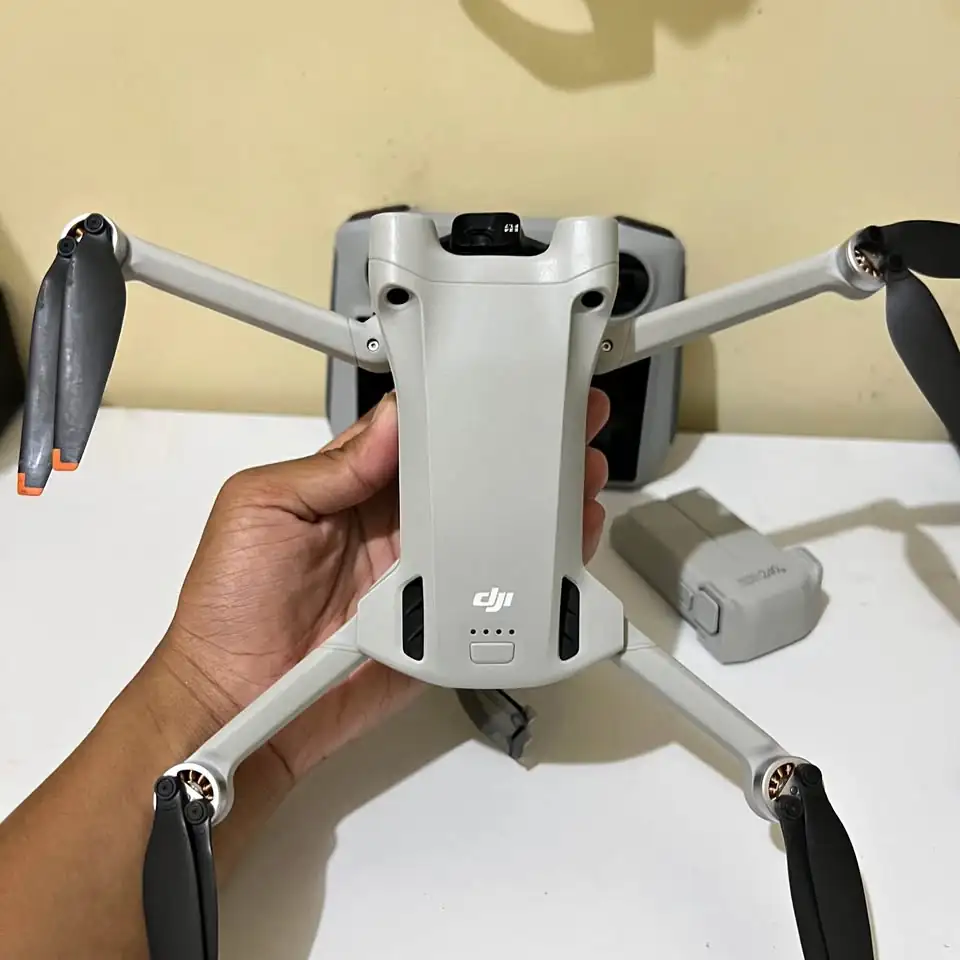 Drone Dji mini 3 Pro Baterai CC 21
