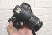 Kamera DSLR Canon 1300D WIFI