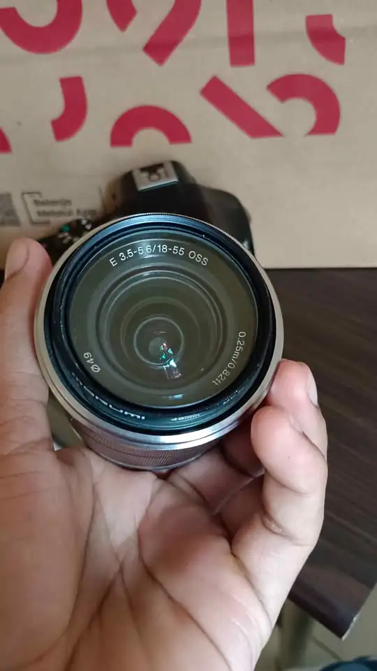 Sony Mirrorless Camera+ sony lens lengkap mulus