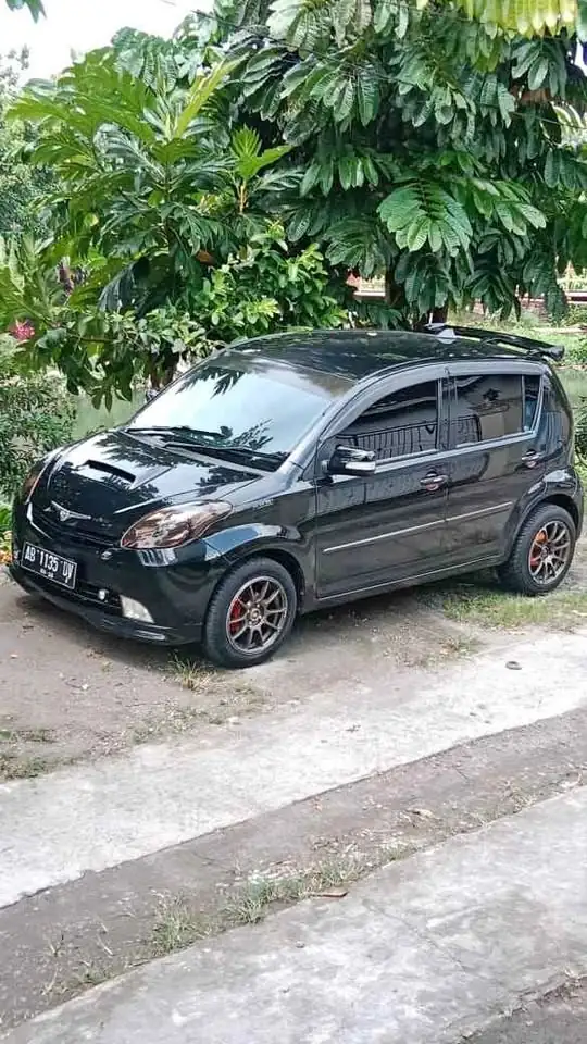 2008 Daihatsu mobil keluarga