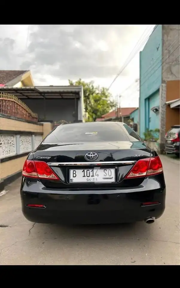 Toyota Camry V 2,4 Tahun 2008 Surat2 lengkap