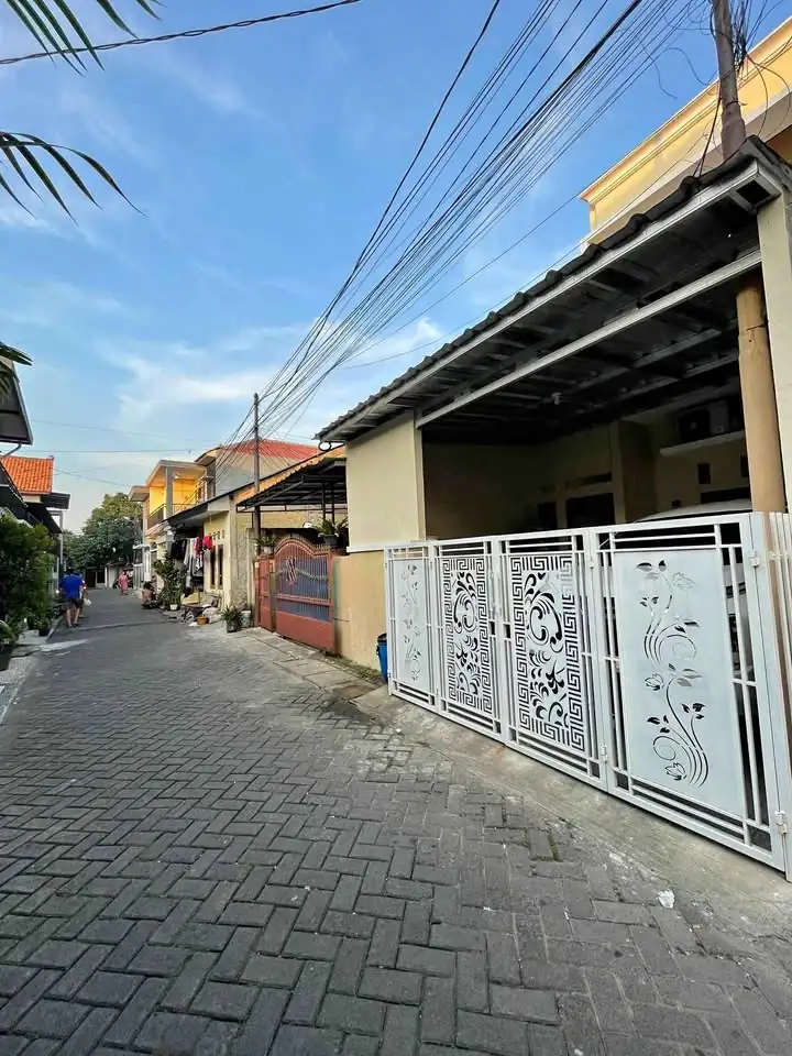 2 KT 2 KM – Rumah 2 lantai