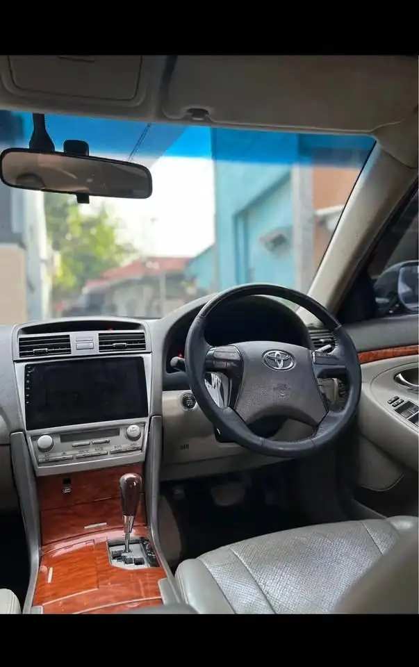 Toyota Camry V 2,4 Tahun 2008 Surat2 lengkap