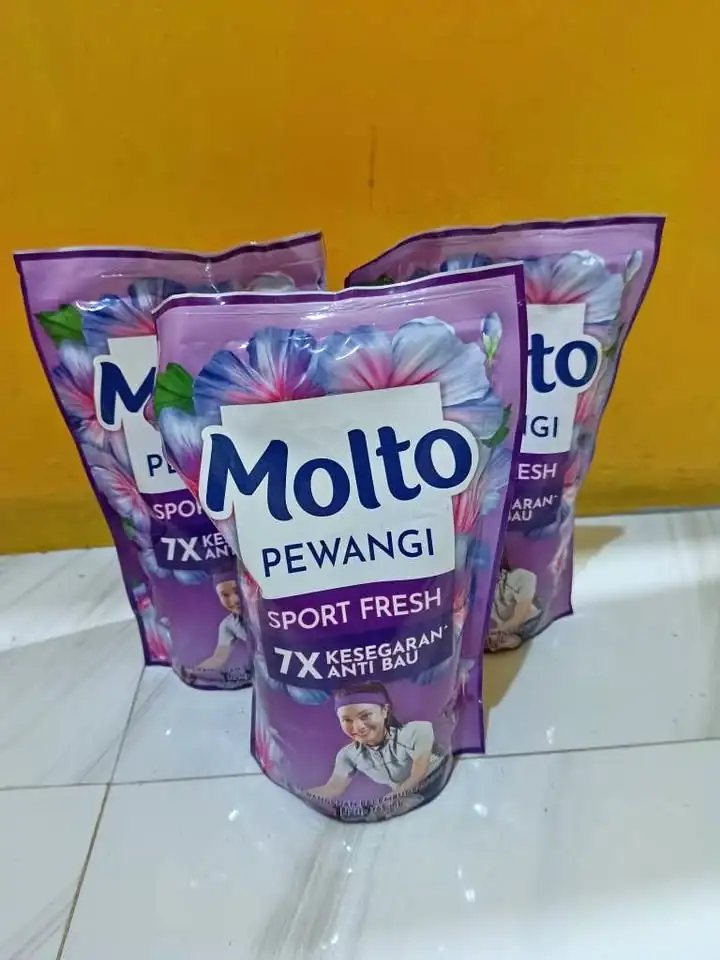 Sabun cuci dan pewangi pakaian