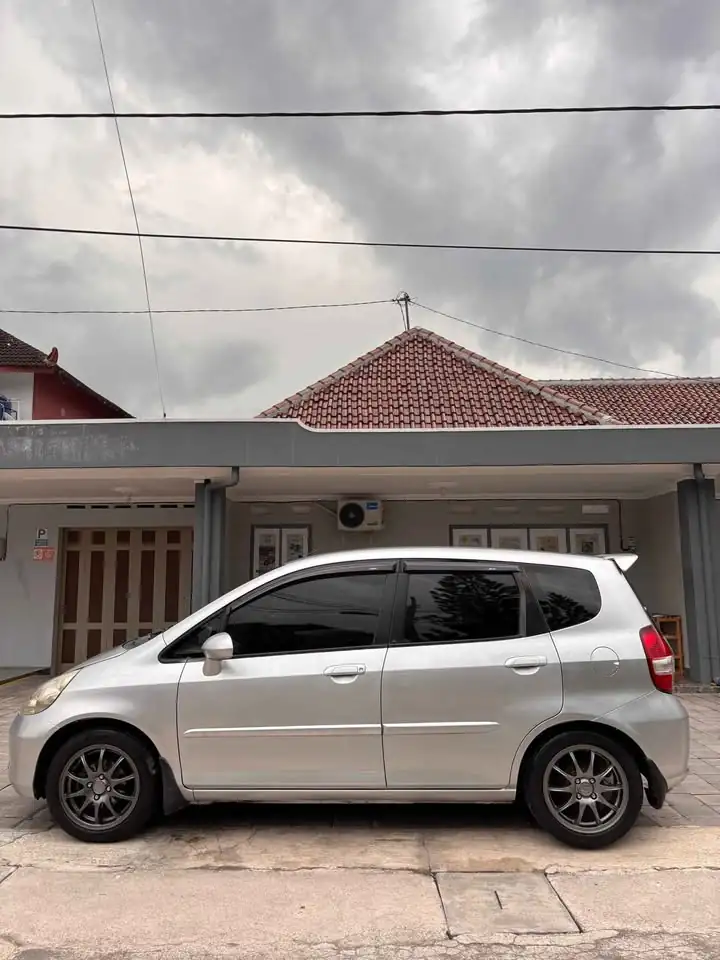 MOBIL 2005 Honda jazz Matic