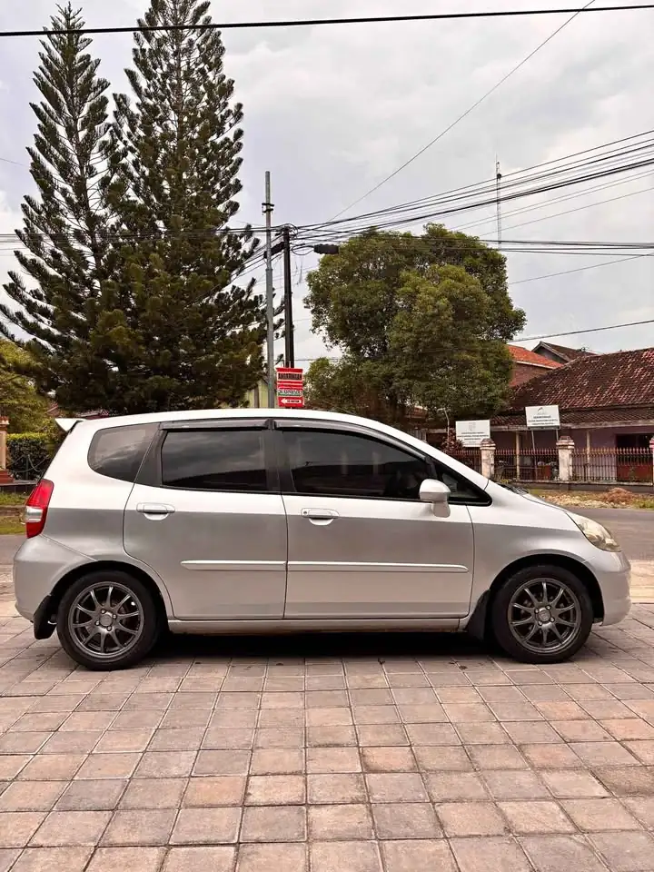 MOBIL 2005 Honda jazz Matic
