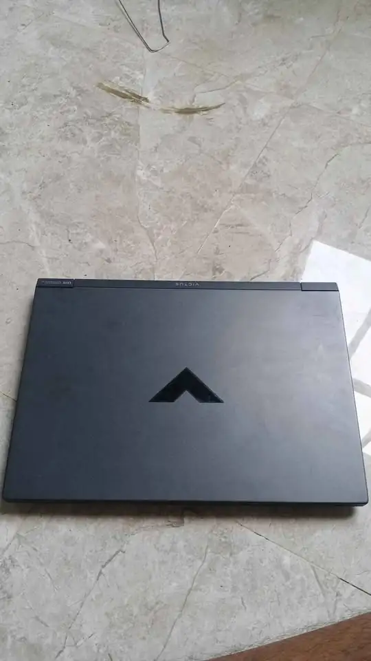 HP Victus 15