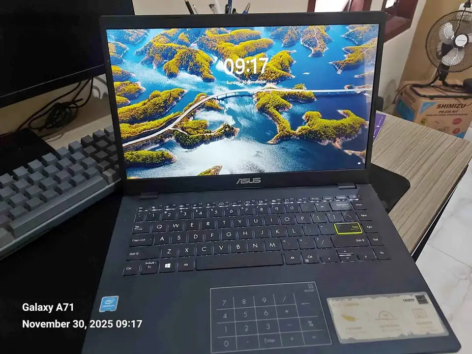 Asus E410MA – Laptop Ringan & Siap Pakai!